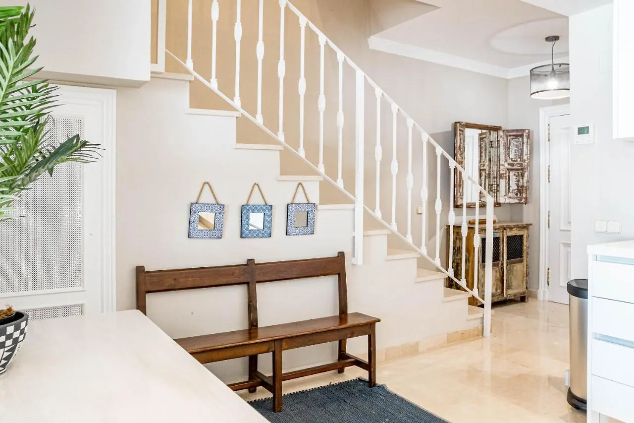 Captivating Coastal Townhouse In Aloha Pueblo With Amazing Mountain Views Marbella 0*,  Spanien