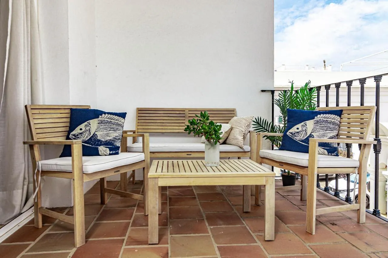Holiday home Captivating Coastal Townhouse In Aloha Pueblo With Amazing Mountain Views Marbella
