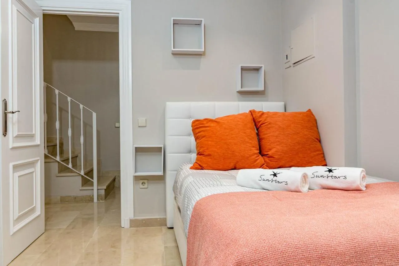 Holiday home Captivating Coastal Townhouse In Aloha Pueblo With Amazing Mountain Views Marbella Spain